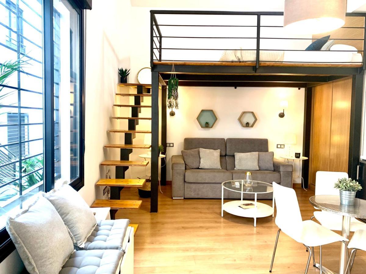 Homely Malaga Refino Loft D4 ภายนอก รูปภาพ