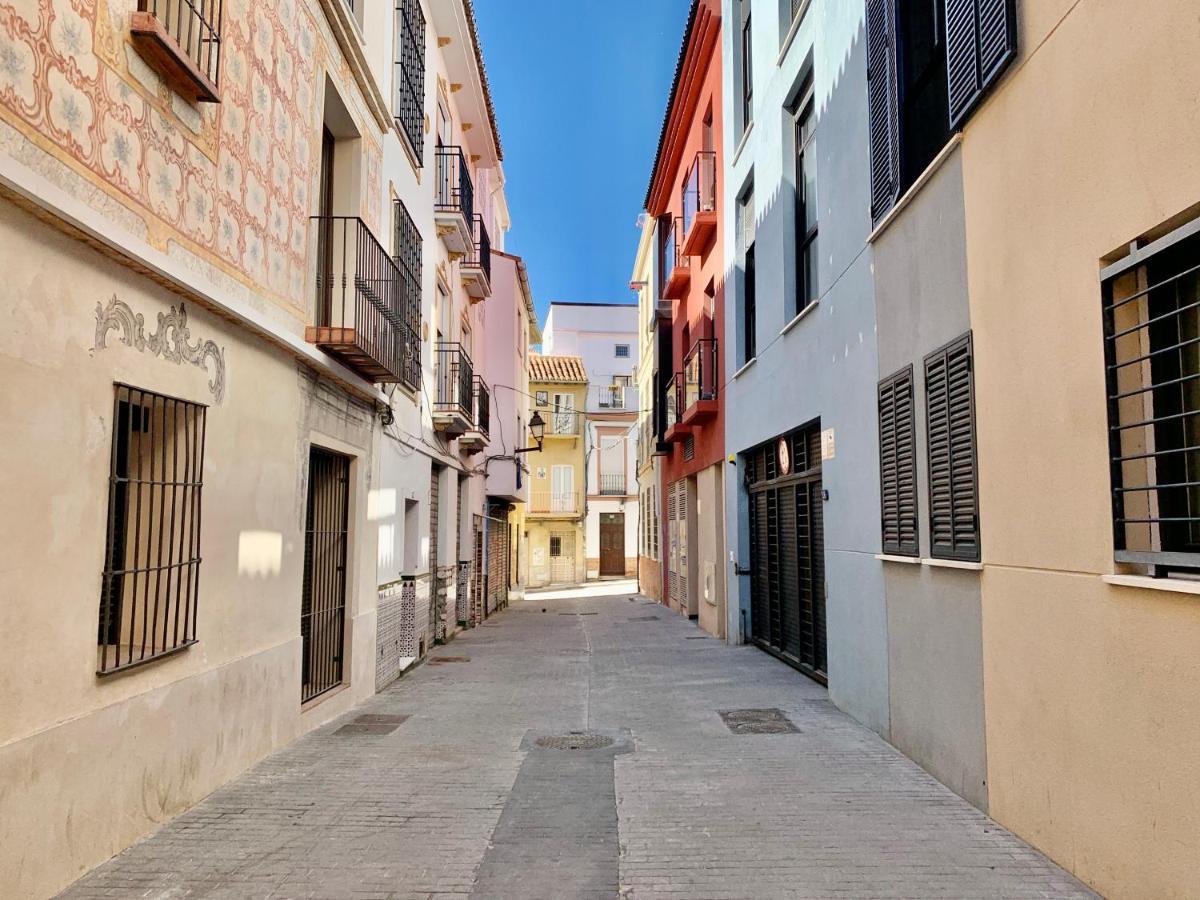 Homely Malaga Refino Loft D4 ภายนอก รูปภาพ