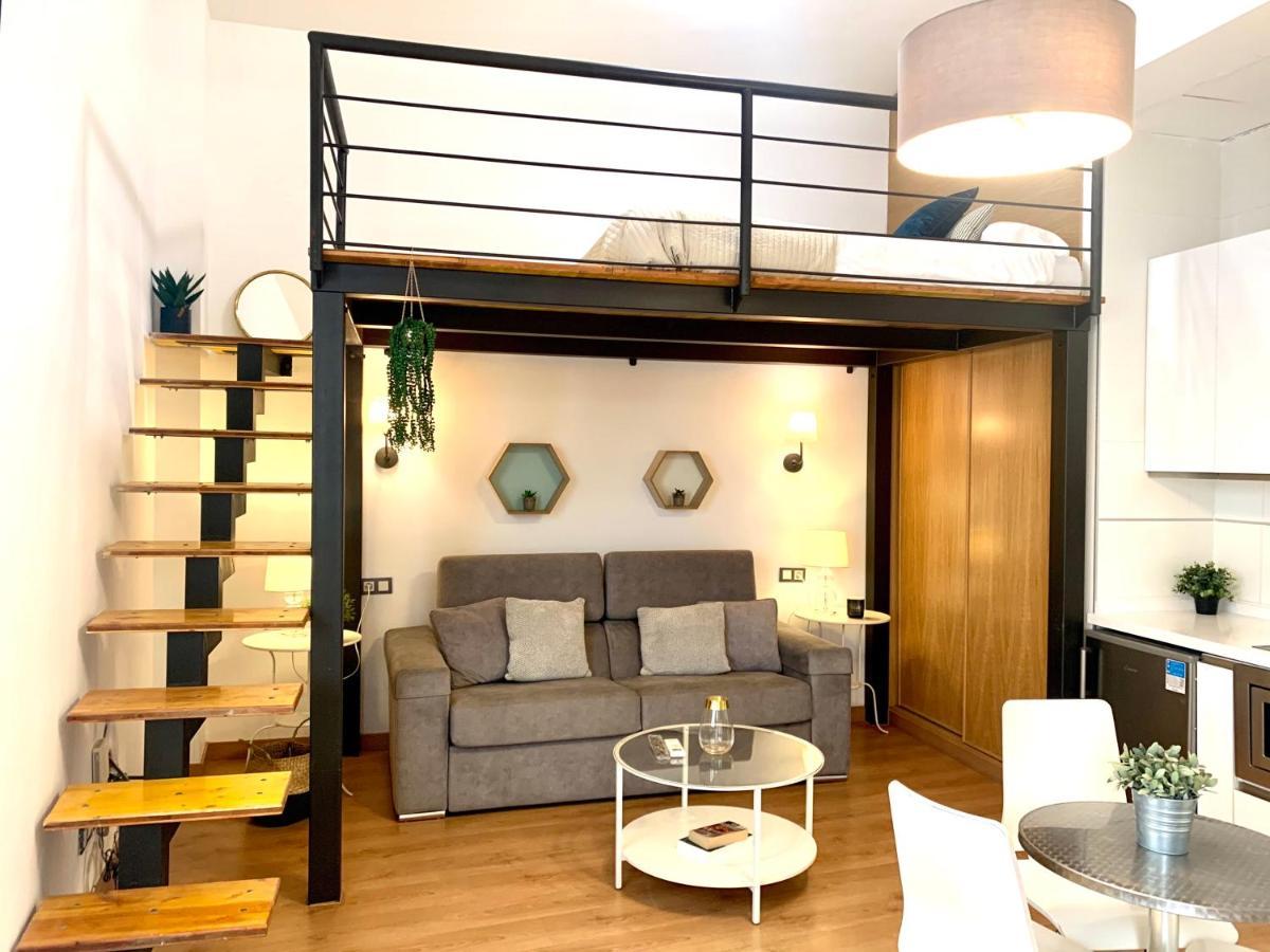 Homely Malaga Refino Loft D4 ภายนอก รูปภาพ