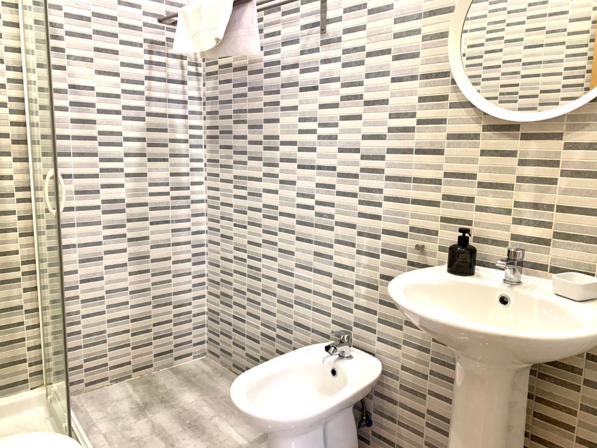 Homely Malaga Refino Loft D4 ภายนอก รูปภาพ